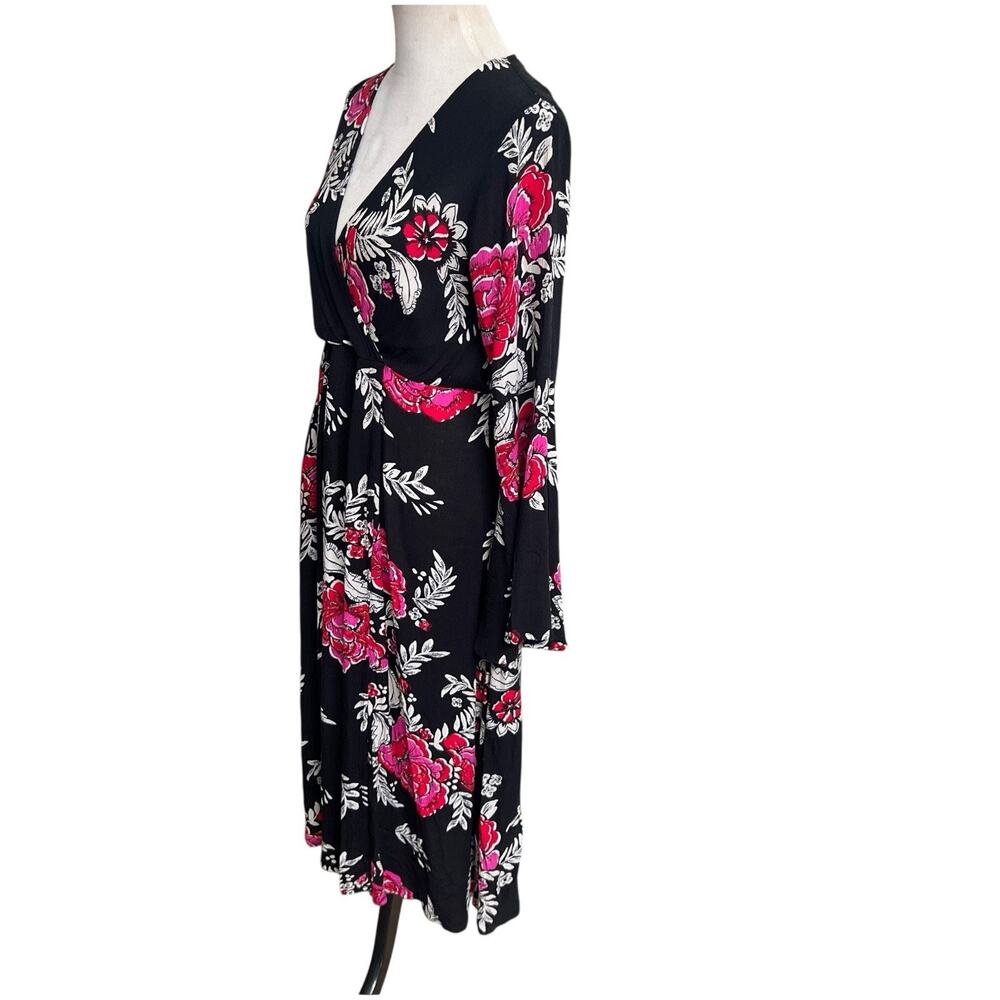 Billabong Women's Floral Whispers Wrap Dress Size Med Black Multi Bell Sleeves - Picture 3 of 12